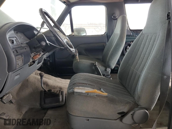 1992 Ford Bronco XL с VIN 1FMEU15N2NLB01501, выставлен на аукционе Copart как лот 50150135 с пробегом Не указан миль и Чистый • Clean title. История ставок и продаж доступна на DreamBid. Изображение 7.