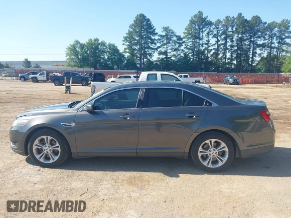 2017 Ford Taurus SE с VIN 1FAHP2D81HG110235, выставлен на аукционе IAAI как лот 42249870 с пробегом 131 811 миль миль и . История ставок и продаж доступна на DreamBid. Изображение 14.