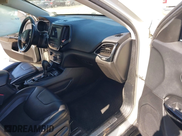 2019 Jeep Cherokee Latitude Plus with VIN 1C4PJLLB2KD296144, listed as a IAAI auction lot 41681051 with 199,698 mi miles and . Bid and sale history available at DreamBid. Image 5.