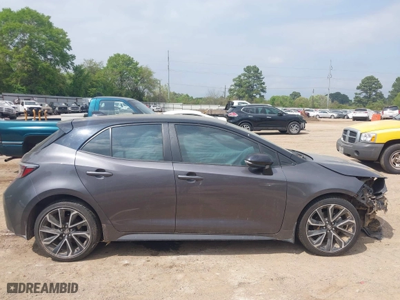 2021 Toyota Corolla Hatchback XSE with VIN JTNC4MBE0M3117174, listed as a IAAI auction lot 41885744 with 58,418 mi miles. Bid and sale history available at carsss.com. Image 14.