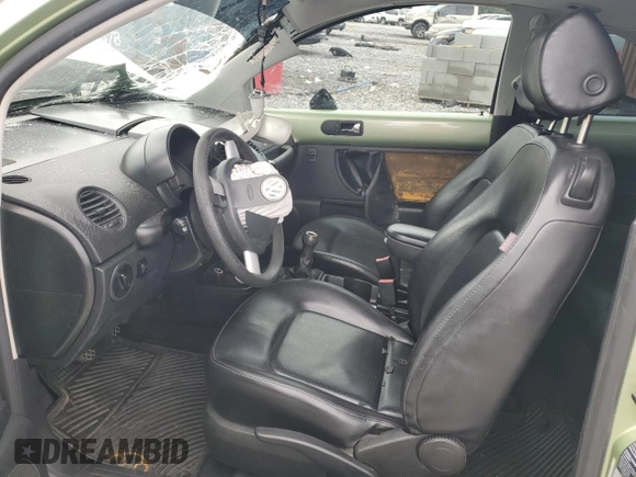 2006 Volkswagen Beetle with VIN 3VWRW31C46M402073, listed as a Copart auction lot 58721525 with 110,172 mi miles and Salvage title. Bid and sale history available at DreamBid. Image 7.