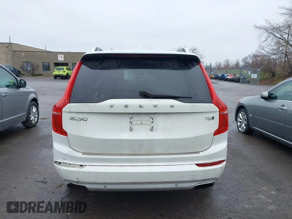 2017 Volvo XC90 Momentum with VIN YV4A22PK7H1134864, listed as a IAAI auction lot 42013875 with 200,367 mi miles. Bid and sale history available at carsss.com. Image 16.