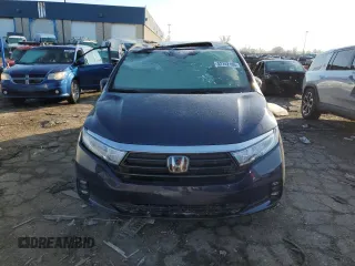 2024 Honda Odyssey EX-L with VIN 5FNRL6H69RB066846, listed as a Copart auction lot 52142105 with 9,117 mi miles and Salvage Title. Bid and sale history available at DreamBid. Image 5.