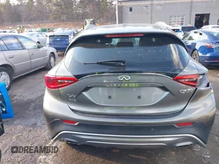 2019 Infiniti QX30 Luxe z VIN SJKCH5CR0KA008896, wystawiony jako IAAI lot #41306903 z przebiegiem 37 459 mil mil oraz . Historia ofert i sprzedaży dostępna na DreamBid. Obrazek 17.