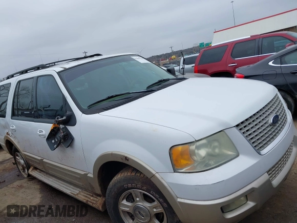 2005 Ford Expedition Eddie Bauer с VIN 1FMFU17585LA25879, выставлен на аукционе IAAI как лот 41694118 с пробегом 196 715 миль миль и . История ставок и продаж доступна на DreamBid. Изображение 13.
