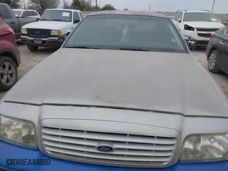 1999 Ford Crown Victoria Police Pkg with VIN 2FAFP71W5XX192230, listed as a IAAI auction lot 41629743 with 170,510 mi miles. Bid and sale history available at carsss.com. Image 10.