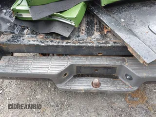2000 Ford Ranger XL z VIN 1FTYR14C8YTA87370, wystawiony jako IAAI lot #42071213 z przebiegiem Nie podano mil oraz . Historia ofert i sprzedaży dostępna na DreamBid. Obrazek 13.
