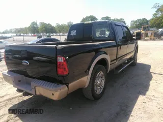 2010 Ford Super Duty F-250 SRW XL with VIN 1FTSW2BR7AEA09135, listed as a IAAI auction lot 42043169 with 185,144 mi miles. Bid and sale history available at carsss.com. Image 4.