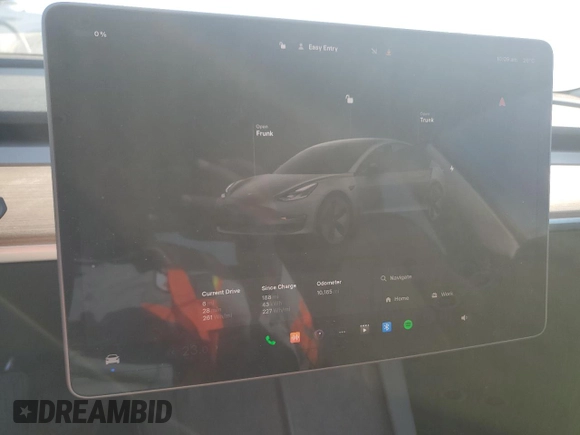 2023 Tesla Model 3 z VIN 5YJ3E1EA1PF608109, wystawiony jako Copart lot #72243744 z przebiegiem 10 165 mil mil oraz Szkoda całkowita • Salvage title. Historia ofert i sprzedaży dostępna na DreamBid. Obrazek 9.