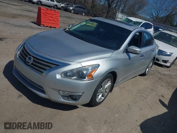 2014 Nissan Altima 2.5 with VIN 1N4AL3AP3EC902467, listed as a IAAI auction lot 41834057 with 161,150 mi miles and . Bid and sale history available at DreamBid. Image 2.