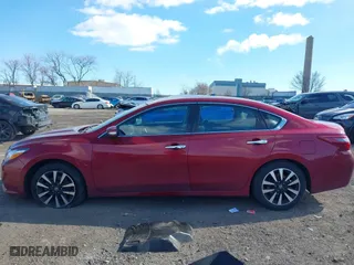 2018 Nissan Altima 2.5 SV with VIN 1N4AL3AP4JC187502, listed as a IAAI auction lot 41625154 with 1 mi miles. Bid and sale history available at carsss.com. Image 13.