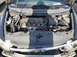 2008 Honda Civic LX z VIN 1HGFA16588L075606, wystawiony jako Copart lot #55765845 z przebiegiem 201 896 mil mil oraz Szkoda całkowita • Salvage title. Historia ofert i sprzedaży dostępna na DreamBid. Obrazek 11.