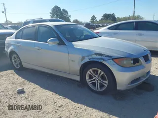 2008 BMW 3 Series 328i with VIN WBAVA37548NL19211, listed as a IAAI auction lot 41821413 with 174,087 mi miles. Bid and sale history available at carsss.com. Image 1.