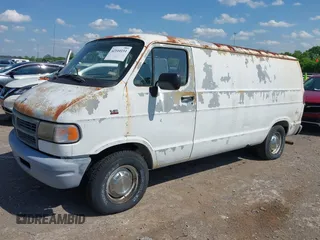 1995 Dodge Cargo with VIN 2B7HB21Y4SK528476, listed as a IAAI auction lot 42144151 with 218,432 mi miles. Bid and sale history available at carsss.com. Image 2.