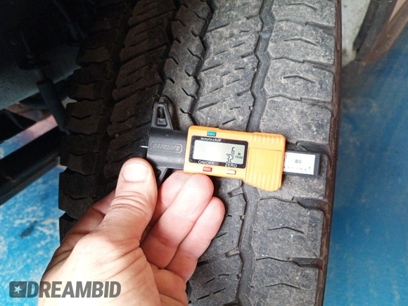 2019 Ford Transit с VIN 1FTBW3XM1KKA29208, выставлен на аукционе IAAI как лот 42631265 с пробегом 215 367 миль миль и . История ставок и продаж доступна на DreamBid. Изображение 12.