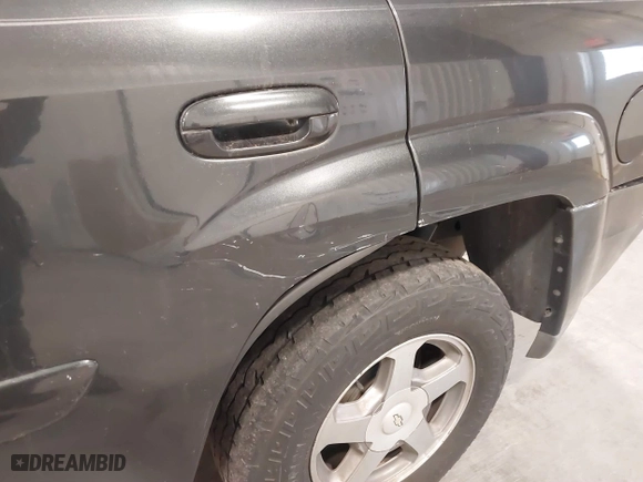 2004 Chevrolet TrailBlazer LS with VIN 1GNDT13S742420710, listed as a IAAI auction lot 41855491 with 209,315 mi miles. Bid and sale history available at carsss.com. Image 13.