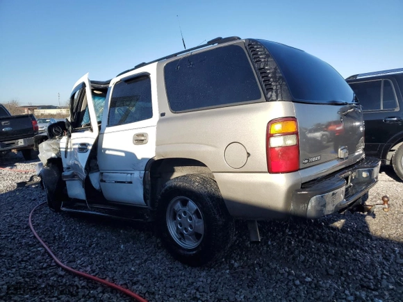2000 Chevrolet New Tahoe LT with VIN 1GNEK13T1YJ125324, listed as a Copart auction lot 85729224 with 391,433 mi miles and Non Repairable. Bid and sale history available at carsss.com. Image 2.