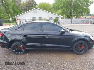 2016 Audi A3 Premium z VIN WAUB8GFF7G1075091, wystawiony jako IAAI lot #42189496 z przebiegiem 98 761 mil mil oraz . Historia ofert i sprzedaży dostępna na DreamBid. Obrazek 14.
