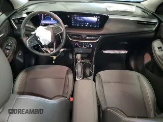 2024 Buick Encore GX Preferred z VIN KL4AMBSL8RB165849, wystawiony jako Copart lot #51898295 z przebiegiem 8 750 mil mil oraz Nie do naprawy • Non repairable. Historia ofert i sprzedaży dostępna na DreamBid. Obrazek 8.