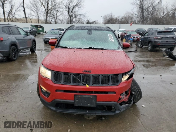 2019 Jeep Compass Altitude z VIN 3C4NJDBB9KT683346, wystawiony jako Copart lot #45036815 z przebiegiem 59 833 mil mil oraz Szkoda całkowita • Salvage title. Historia ofert i sprzedaży dostępna na DreamBid. Obrazek 5.