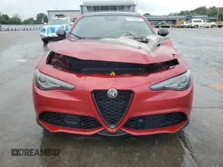 2019 Alfa Romeo Giulia Ti с VIN ZARFANBN3K7606373, выставлен на аукционе Copart как лот 61106055 с пробегом Не указан миль и Списание • Salvage title. История ставок и продаж доступна на DreamBid. Изображение 5.