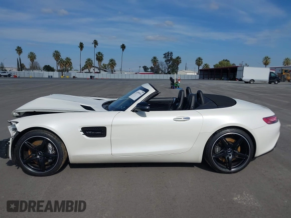 2018 Mercedes-Benz AMG GT with VIN WDDYK7HAXJA018154, listed as a IAAI auction lot 41899916 with 1 mi miles. Bid and sale history available at carsss.com. Image 14.