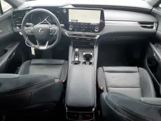 2024 Lexus RX 350 z VIN 2T2BAMBAXRC039079, wystawiony jako Copart lot #52782675 z przebiegiem 11 150 mil mil oraz Szkoda całkowita • Salvage title. Historia ofert i sprzedaży dostępna na DreamBid. Obrazek 8.