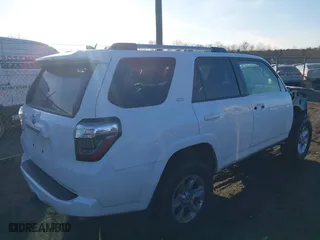 2022 Toyota 4Runner SR5 Premium with VIN JTENU5JR5N6075068, listed as a IAAI auction lot 41348606 with 54,315 mi miles. Bid and sale history available at carsss.com. Image 4.