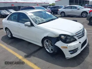 2013 Mercedes-Benz C-Class C 250 Sport with VIN WDDGF4HB9DR258664, listed as a IAAI auction lot 41937598 with 72,503 mi miles. Bid and sale history available at carsss.com. Image 1.