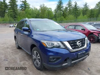 2017 Nissan Pathfinder Platinum with VIN 5N1DR2MM7HC690299, listed as a IAAI auction lot 42301189 with 92,448 mi miles and . Bid and sale history available at DreamBid. Image 1.