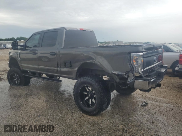 2018 Ford F-250 XL with VIN 1FT7W2B65JEB83300, listed as a Copart auction lot 55920255 with 104,125 mi miles and Salvage title. Bid and sale history available at DreamBid. Image 2.