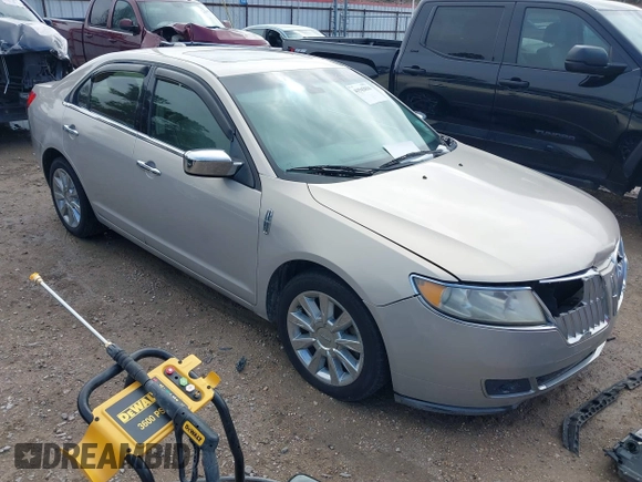 2010 Lincoln MKZ z VIN 3LNHL2GC5AR605750, wystawiony jako IAAI lot #41542836 z przebiegiem 146 347 mil mil oraz . Historia ofert i sprzedaży dostępna na DreamBid. Obrazek 1.