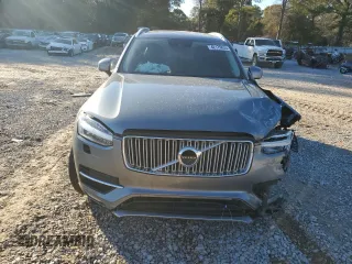 2018 Volvo XC90 Inscription z VIN YV4A22PL1J1211033, wystawiony jako Copart lot #42179635 z przebiegiem 144 904 mil mil oraz Szkoda całkowita • Salvage title. Historia ofert i sprzedaży dostępna na DreamBid. Obrazek 5.
