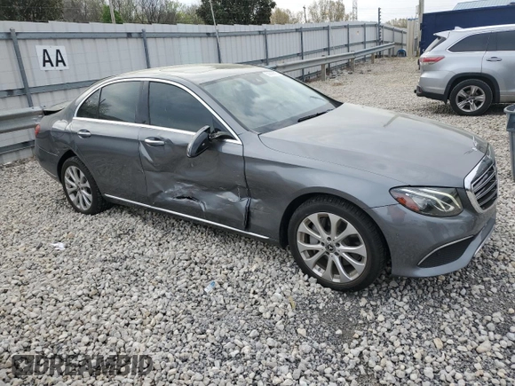 2017 Mercedes-Benz E-Class E 300 Luxury with VIN WDDZF4JB5HA287571, listed as a Copart auction lot 50838315 with 50,488 mi miles and Salvage Title. Bid and sale history available at carsss.com. Image 4.