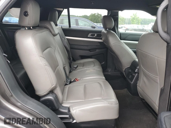 2017 Ford Explorer XLT z VIN 1FM5K8D84HGC98615, wystawiony jako Copart lot #58416405 z przebiegiem 171 431 mil mil oraz Szkoda całkowita • Salvage title. Historia ofert i sprzedaży dostępna na DreamBid. Obrazek 11.