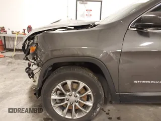 2019 Jeep Cherokee Altitude with VIN 1C4PJMLB2KD287336, listed as a IAAI auction lot 42230374 with 107,785 mi miles and . Bid and sale history available at DreamBid. Image 17.