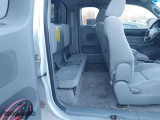 2006 Toyota Tacoma with VIN 5TEUX42N36Z198207, listed as a IAAI auction lot 41893976 with 215,738 mi miles. Bid and sale history available at carsss.com. Image 8.