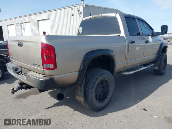 2004 Dodge 3500 ST with VIN 3D7LU38C24G276088, listed as a IAAI auction lot 41969955 with 243,373 mi miles. Bid and sale history available at carsss.com. Image 4.