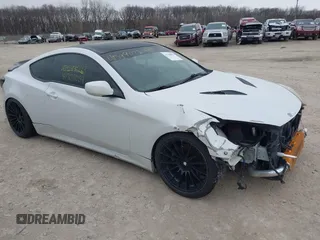 2013 Hyundai Genesis Coupe Premium z VIN KMHHT6KD8DU105635, wystawiony jako IAAI lot #41708059 z przebiegiem 140 893 mil mil oraz . Historia ofert i sprzedaży dostępna na DreamBid. Obrazek 1.