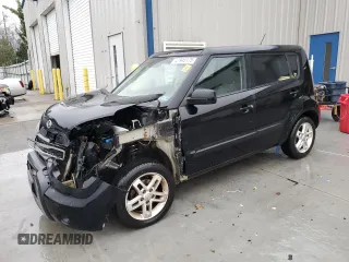 2011 Kia Soul + with VIN KNDJT2A22B7198811, listed as a Copart auction lot 47945175 with 297,493 mi miles and Salvage Title. Bid and sale history available at carsss.com. Image 1.