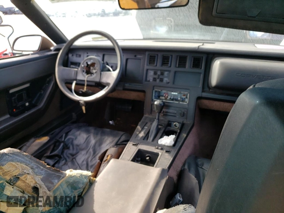 1985 Chevrolet Corvette with VIN 1G1YY0785F5124812, listed as a Copart auction lot 60605264 with 880,422 mi miles and Salvage Title. Bid and sale history available at carsss.com. Image 8.