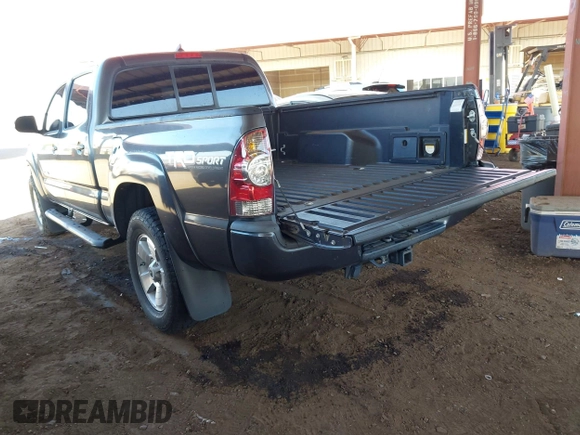 2015 Toyota Tacoma PreRunner with VIN 3TMKU4HN0FM046941, listed as a IAAI auction lot 42533553 with 123,115 mi miles and . Bid and sale history available at DreamBid. Image 3.