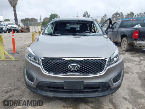 2016 Kia Sorento LX with VIN 5XYPG4A35GG149678, listed as a IAAI auction lot 41478731 with 128,895 mi miles. Bid and sale history available at carsss.com. Image 12.
