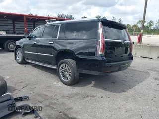 2017 Cadillac Escalade ESV Standard z VIN 1GYS3GKJ6HR158570, wystawiony jako IAAI lot #41998329 z przebiegiem Nie podano mil oraz . Historia ofert i sprzedaży dostępna na DreamBid. Obrazek 3.