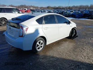 2015 Toyota Prius Four with VIN JTDKN3DU0F1911036, listed as a IAAI auction lot 41366529 with 92,994 mi miles. Bid and sale history available at carsss.com. Image 4.