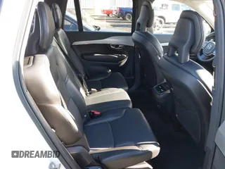 2018 Volvo XC90 Momentum with VIN YV4102CK0J1336012, listed as a IAAI auction lot 41494268 with 71,062 mi miles and . Bid and sale history available at DreamBid. Image 8.