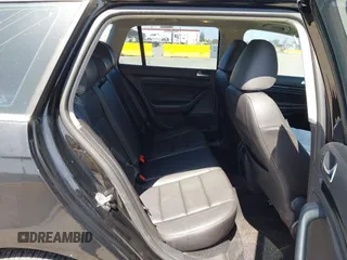 2013 Volkswagen Jetta TDI w/Sunroof & Nav с VIN 3VWPL7AJ1DM602282, выставлен на аукционе IAAI как лот 42499935 с пробегом 120 976 миль миль и . История ставок и продаж доступна на DreamBid. Изображение 8.