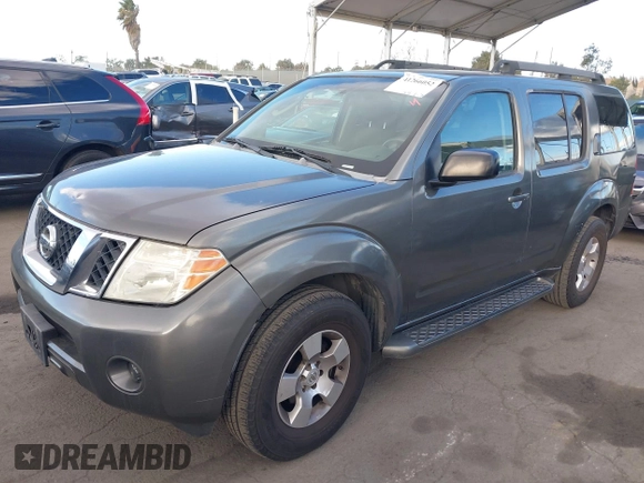 2008 Nissan Pathfinder SE with VIN 5N1AR18U88C606823, listed as a IAAI auction lot 41266052 with 158,182 mi miles. Bid and sale history available at carsss.com. Image 2.