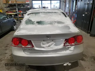 2008 Acura CSX Premium z VIN 2HHFD56718H202088, wystawiony jako Copart lot #43937255 z przebiegiem 84 961 mil mil oraz Szkoda całkowita • Salvage title. Historia ofert i sprzedaży dostępna na DreamBid. Obrazek 6.