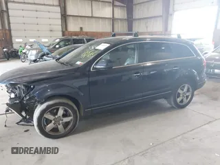 2014 Audi Q7 Premium Plus z VIN WA1LGAFE1ED014792, wystawiony jako IAAI lot #39705499 z przebiegiem 128 659 mil mil oraz . Historia ofert i sprzedaży dostępna na DreamBid. Obrazek 2.
